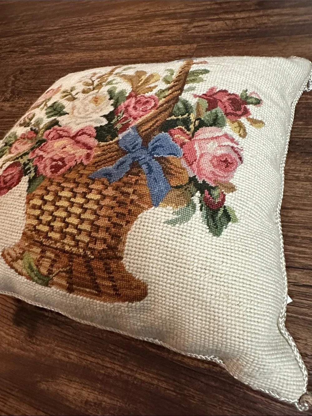 VTG Needlepoint Wool Floral Basket cottagecore Pillow Cream Pink 80’s